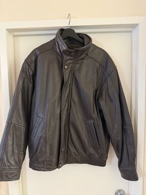 Men’s Vintage Members Only Brown 100% Leather Jacket Large Long